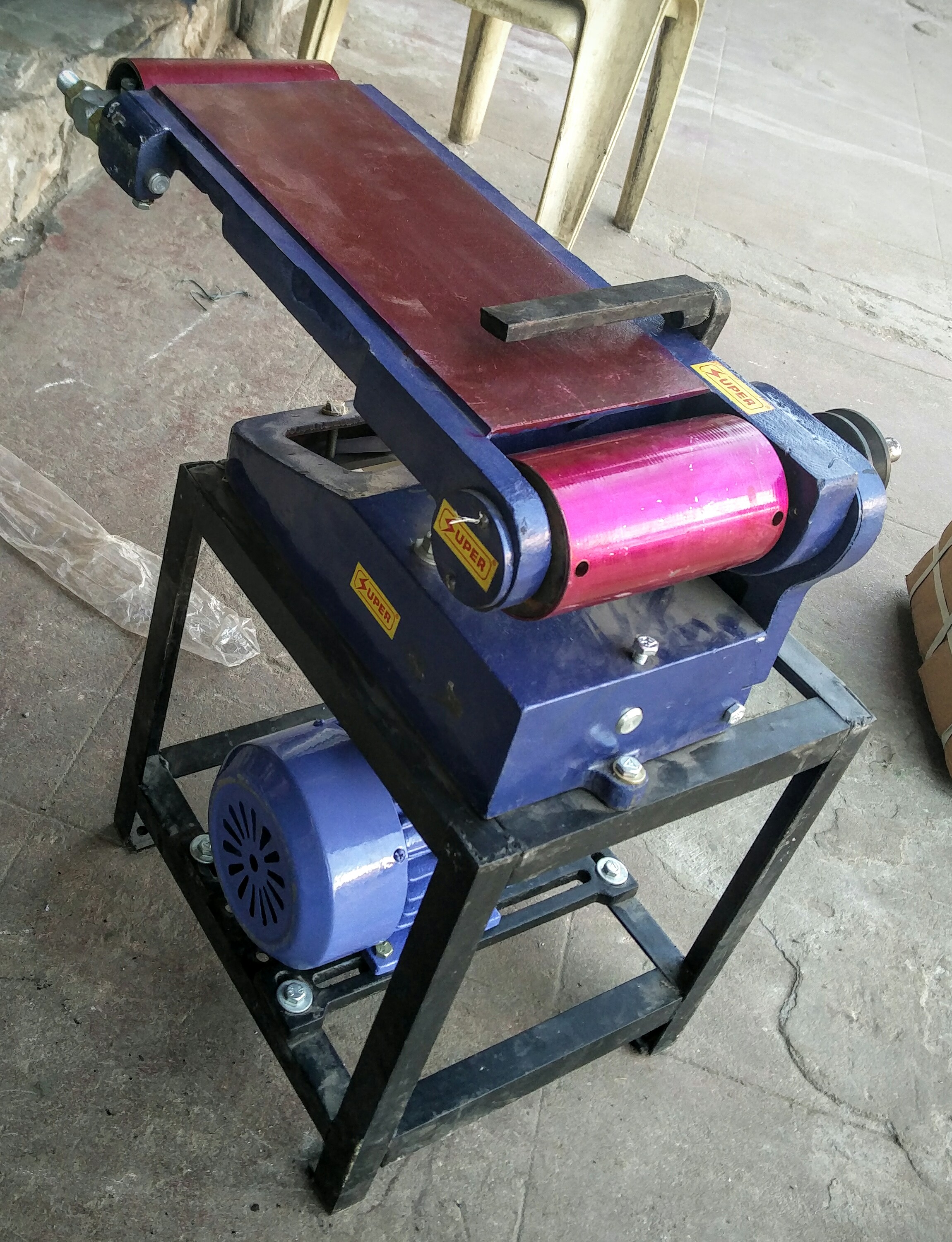 BELT GRINDER WITH STAND